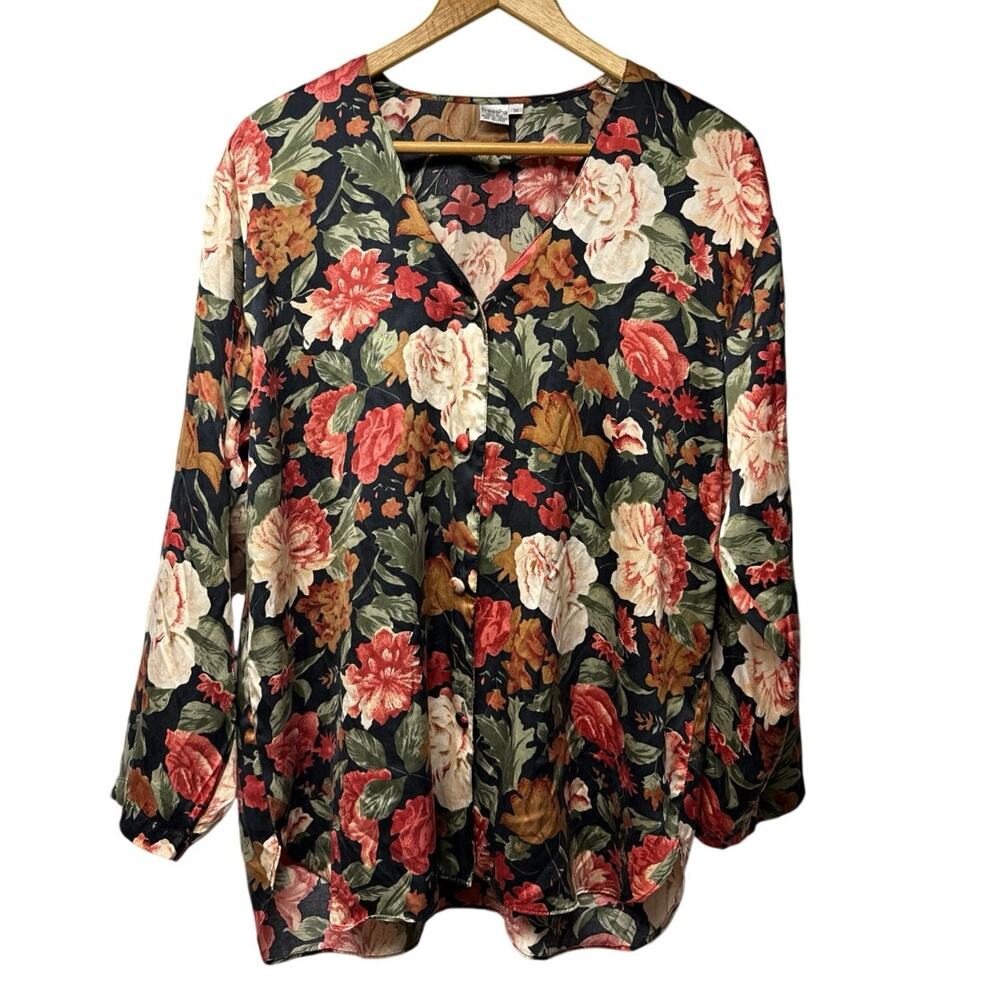 Vintage 80s 90s Silk Floral Print Blouse Size Medium V-Neck Button Up Cottage